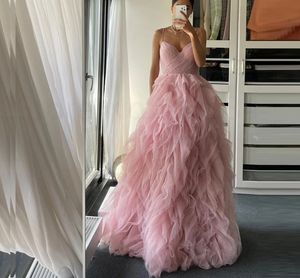 Multilayer Prom Pink Dress Princess Anpassa Dres Sweep Party Dresses Ruffles Ball Gown Photoshoot ES 0420