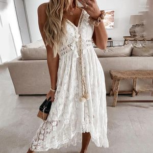 Lässige Kleider Sommer Elegante Mode Verziertes Schickes Ästhetisches Kleid Frauen Folk Bohemian Glamourös Ärmellos V-Ausschnitt Spitze Ausgehöhlt Lange Robe