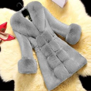 Cappotto da donna in pelliccia sintetica Autunno Inverno Fluffy Warm Teddy Giacche Moda Plus Size Cappotti con risvolto Cappotto in peluche Capispalla da donna