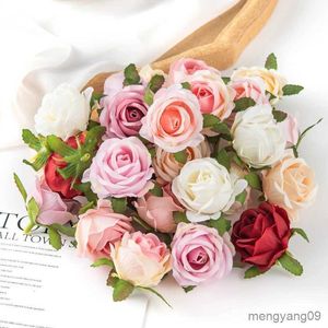 Christmas Decorations Artificial Flowers Candy Box Cake Home Decor Christmas Decorative Wreaths Wedding Party Garden Roses Arch Silk R231106