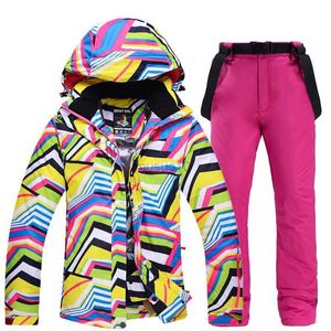 Altri articoli sportivi Nuova tuta da sci calda e spessa Donna Impermeabile antivento Giacca da sci e snowboard Pantaloni Set Costumi da neve femminili Capispalla HKD231106