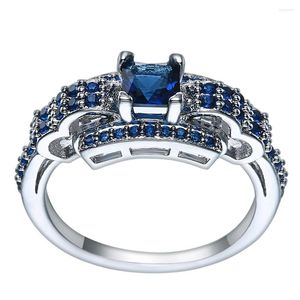 Fedi nuziali che tengono il Royal Blue Love Bowtie CZ Zircon Ring White Gold-color Crystal 2023 Jewelry Gift