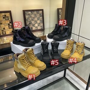 Designer de luxo botas de tornozelo botas clássicas senhora moda botas de motocicleta plana sapatos esportivos militares de couro tênis de corte alto sapatos casuais treinadores tamanho 35-41