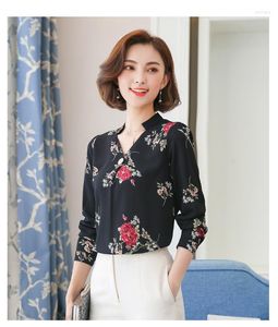 Kvinnor BLOUSES 20232023 Spring Chiffon Shirt Ladies Korean Floral V-Neck Thin Top Bottoming Western Style Small