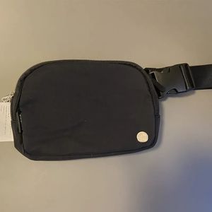 LL Brand Women Waistpacks Mens Bags Outdoor Sports Running Travel Phone Coin Purse Casual Waist Belt Travel Pack Bag Waterproof Fanny Pack Adjustable
