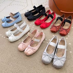 High-Version Fairy Miu Designer Flat Ballet Shoes 2023 Summer New Style Bowknot mit Dancing Mary Jane Women Dress Single Shoe