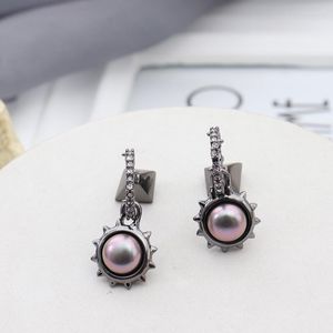 Ohrstecker Europäischer und amerikanischer Ghost Designer Black Pearl Matte Set Schmuck für Frau 2023 Trend