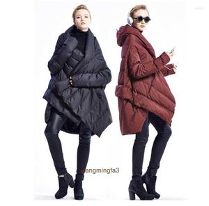 Herrparkas trench rockar vintermode varumärke kvinnors slitage asymmetrisk längre än knäet riktiga anka ner jacka cape stil design varm