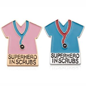 10 PCs/lote Broches de moda Médico Doutor Doctor Broche de Lappel Pin Superhero em Scrubs Saúde Presente de Enfermagem Pino de esmalte para acessórios de enfermagem