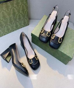 En kaliteli topuklu kadın ayakkabı toka sandaletler kare ayak parmakları tasarımcı topuk düğün sandalet ile orijinal kutu6427868
