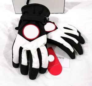 女性の革の5本の指の手袋冬の短いフリーブグローブ温暖化肥厚トレンディなスタイリッシュな保護手袋