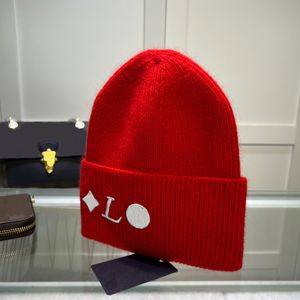 Beanie Designer Women Mens Winter Hat Mankiet Kopa Dzianin Bonnet Sport Luksusowy litera czaszki czapki modne uliczne klasyczne czapki czapki czerwone projektant litera litera