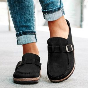 Sandálias 2023 Mulheres encobrem os chinelos de cinto Buckle Half Leisure Shoes Shoes1