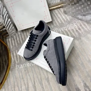 2023New Fashion Brand Mens Casual Shoes Sneaker Mens Sneakers White Black Green Sail Chicago Kentucky Mens Sports Platform Shoes