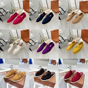 Kvalitet Deersskin Metal Button Casual Shoes For Men and Women Cashmere Design Buckle Round Head Flat Heel Leisure och bekväma fyra säsonger Lai Ren Shoes.