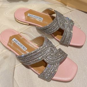 Terlik Aquazzura Rhinestone ayakkabıları düşük topuk sıradan sandalet düz dantel dansçı düğün ayakkabıları yaz lüks tasarımcı ayakkabıları parti kadın ayakkabıları ile ayakkabı kutusu 42