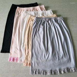 Kvinnors sömnkläder damer elastiska midja halv kjol petticoat kort klänning kvinnlig mjölk silk vit spets pendlare kontor kvinna anti-tom