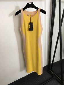 1106 2023 vestido de pista vestido de outono marca mesmo estilo império tripulação pescoço sem mangas vestidos casuais básicos vestido feminino moda 20238587