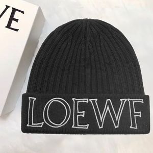 CAPS Luxury Cashmere Loewf Sticked Hat Loewf Ladies Designer Beanie Cap Winter Men's Woolen Woven Warm Hat Birthday Present