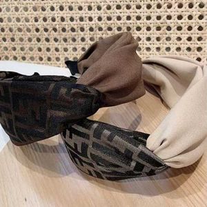 Headbands designer Autumn and Winter Color Matching Hair Clips Hoops for Women's Versatile Style South Korea 2023 New Band Compression Wide Edge Headband HCHV MXVH