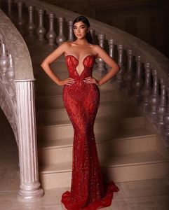 Red Mermaid Evening Dresses Sleeveless V Neck Beaded Appliques Sparkly Sequins 3D Lace Beaded Hollow Floor Length Prom Dress Formal Gown Plus Size Gowns Party Dress