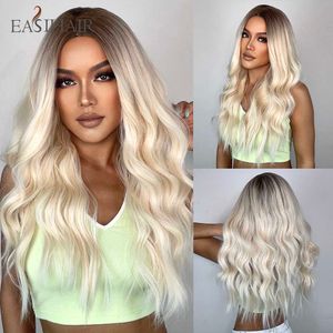 Syntetiska peruker Easihair Lång blondin ombre syntetiska hår peruker för kvinnor Mellandel Natural Wavy Cosplay Wig Heat Resistant Fiber Fake 230227