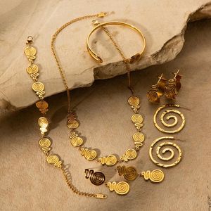 Halsband örhängen set 18k pvd guldpläterad spiralkombination armband serie charm tarnish gratis trendiga kvinnor smycken bijoux