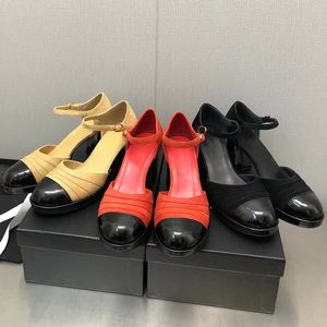 Neue Damen-Sandalen, Damen-Luxus-Designer-Schuhe, Sommerschuhe für Damen-Sandalen, Hochzeits-Unterteile mit Kastenstaub, Größe 35–41