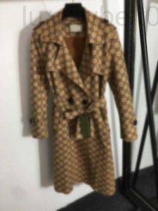 Trench da donna Designer Fashion Capispalla Doppio petto con lacci Polo manica lunga Giacca a vento in pile di pelle di daino Beige caffè 825 MD6B