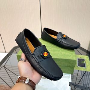 21 Model 2023 Luxury Mens Shoes Designer äkta läder Black Brown Man Flat Shoes Classic Hand Sying Men Flats Zapatos Hombres Big Size 38-45