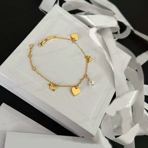 Best-selling designer bracelet, 18K gold copper, Alphabet, Heart, Pearl pendant bracelet, adjustable size according to hand circumference, fashion women's jewelry, gifts