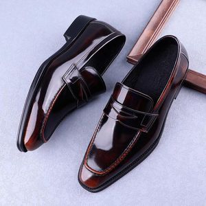 Sapatos de vestido simples moda mão-polida cor frisada negócio casual couro high-end casamento masculino