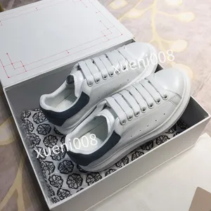 2023Top Womens Mens Casual Shoes Designer Women Leather Lace-Up Sneaker Fashion Running Trainers Letters Woman Shoe Flat Printed Gym Sneakers