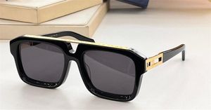 Quadratische Pilotensonnenbrille im neuen Modedesign Z1801, leichter Acetatrahmen mit Metalldetails. In Anlehnung an die Outdoor-UV400-Schutzbrille im Originalstil