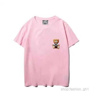 Moschino Męskie T-shirty Designer Women Moschinos T-shirt Summer włoskie luksusowe marki nowe koszulki kreskówki niedźwiedź bawełny okrąg