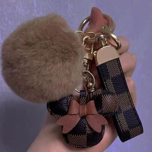 Newleather Keychain Designer Keychain Buckle Rabbit Hairball Cartoon Plush Cute Car Keychain Men's and Women's Bag Pendant Accessories