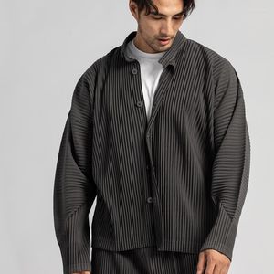 Jackets masculinos yudx miyake tecido plissado