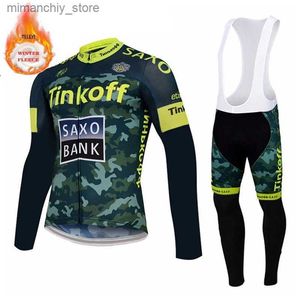 Cykeltröja sätter Tinkoff Saxo Bank Team Winter Thermal Fece Cycling Clothes Men's Jersey Suit Outdoor Riding Bike 2024 Kläder Varma Bib Pants Q231107