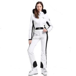 Andra sportartiklar 2023 One Piece Ski Suit For Women Professional Skidåkning Förtjockad Isolering Vattentät snökläder Utomhus Sport Snö Jumpsuits HKD231106