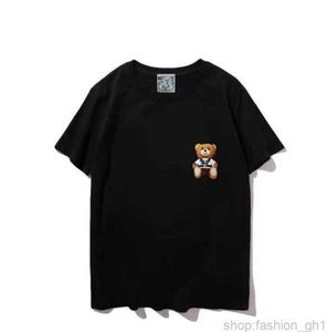 Moschino herr t-shirts designer kvinnor moschinos t-shirt sommar italienska lyxmärken nya tees tecknad björn löst bomull rund nacke för utomhus 27 p9zk