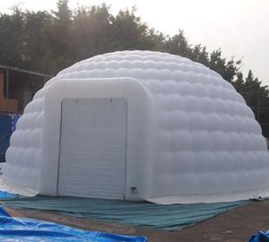 10m (33 ft) D Populär Oxford -tyg vit uppblåsbar igloo Dome tält med fläkt för serviceutrustning