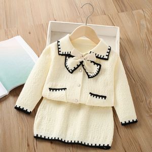 Детский свитер для девочек, осенний кардиган с длинными рукавами и бантом для девочек, пальто + юбка, детский вязаный комплект из двух предметов