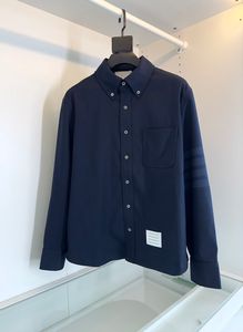 2023 Camicia da uomo nuova con risvolto in materiale di lana twill con giacca casual a maniche lunghe dal design di qualità di lusso basso