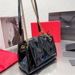 mini nolita torba designerska torby francuska złota sprzętowa sprzęt Klatki pikowane luksusowe portfele czarne torebki łańcuchowe szklanki sakiet na ramię sacoche 22 cm