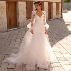 Abiti da sposa a sirena con cinturino spaghetti con giacca Applicazioni in pizzo Increspature Fondo Abito da sposa Sweep Train Garden Robe De Mariee