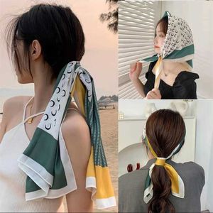 Sarongs Lüks İpek Eşarp 70cm Lüks Marka Tasarımcı Saç Baskı Kafası Büyük Mendil Şalları Kadın Bandan Foulard Susturma Sarısı P230403