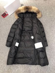 Down Jacket Ytterkläder Rockar Designer Jacket Långärmar Down Coat Winter Outwears Short Jacka Womens Kläder Fashion Coat Designer Winter L6