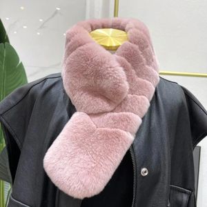 Lenços 2023 Coreano Rex Fur Scarf Mulheres Cabelo Longo Babador Onipresente Clipe Outono e Inverno Gola Quente Neckwear Anéis