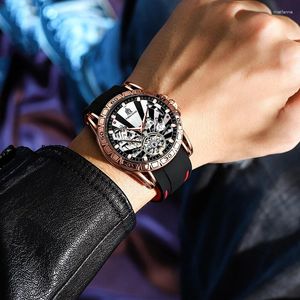 Zegarek obserwuj mężczyzn Automatyczne mechaniczne na rękę luksusowe szkieletowe turbillon Lumous Waterproof Watches Męs Masculino