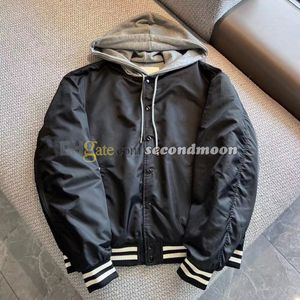 Giacca da donna ricamata con lettere Calda giacca da baseball con cappuccio Cappotto sportivo autunno inverno Capispalla con bottoni ricoperti